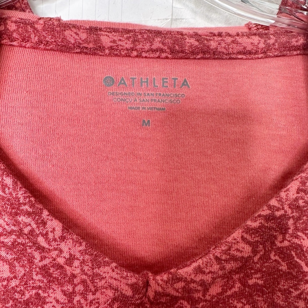 ATHLETA | Sundown Alliance Hoodie Sweatshirt in Red Rustic Floral Top Sz. Medium - Picture 4 of 6